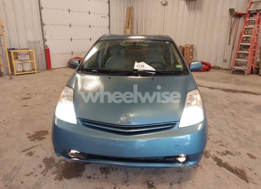 Photo 6 of 2005 Toyota Prius (VIN JTDKB20U053029781)