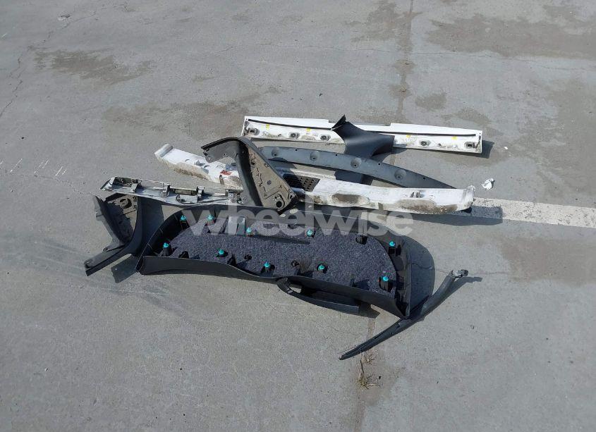 Photo 12 of 2005 Toyota Prius (VIN JTDKB20U053064272)