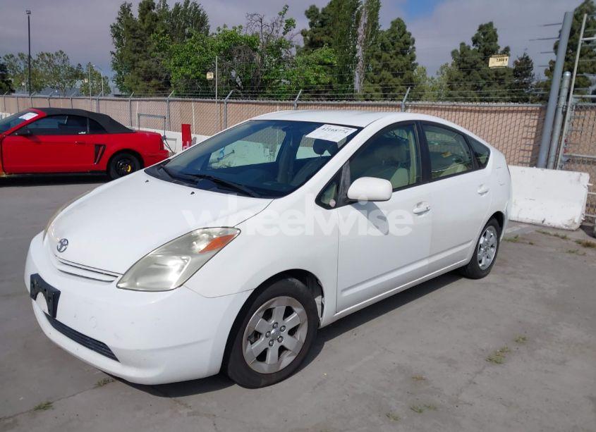 Photo 6 of 2005 Toyota Prius (VIN JTDKB20U053064272)