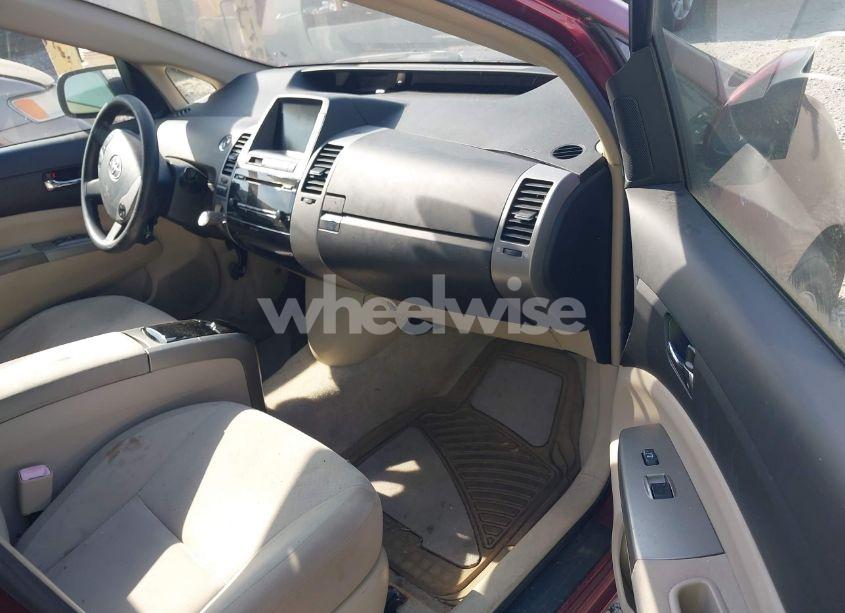 Photo 5 of 2005 Toyota Prius (VIN JTDKB20U057033290)