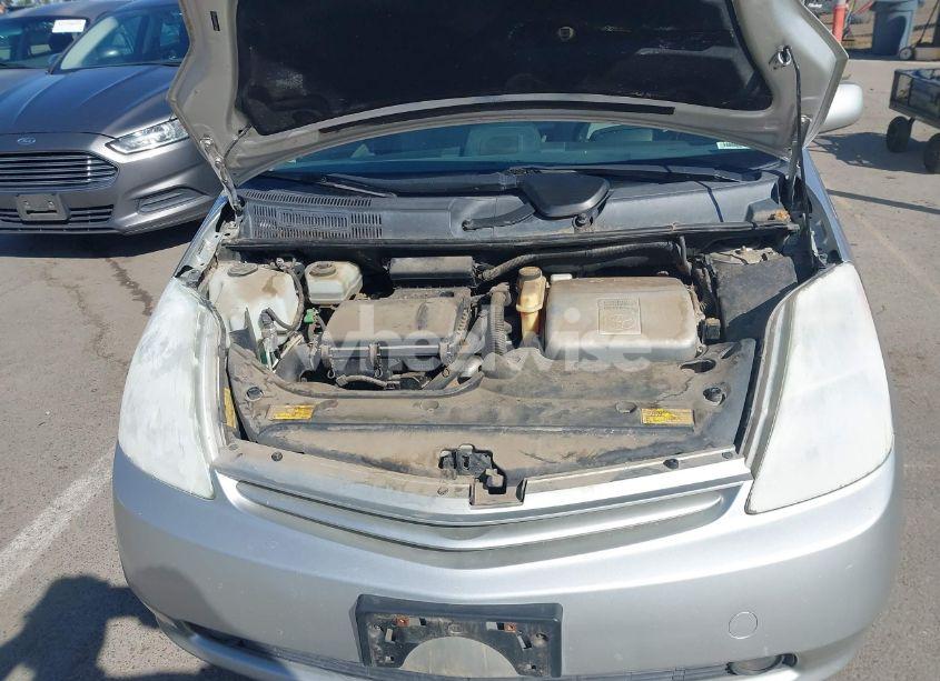 Photo 10 of 2005 Toyota Prius (VIN JTDKB20U057042667)