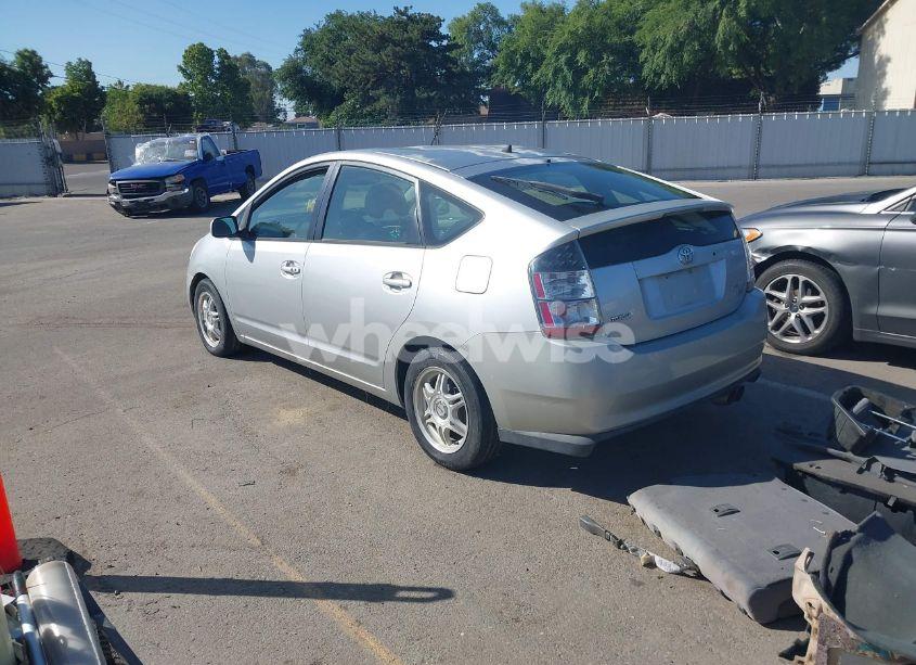 Photo 3 of 2005 Toyota Prius (VIN JTDKB20U057042667)