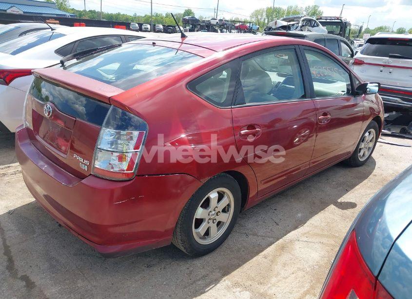 Photo 4 of 2005 Toyota Prius (VIN JTDKB20U057049179)