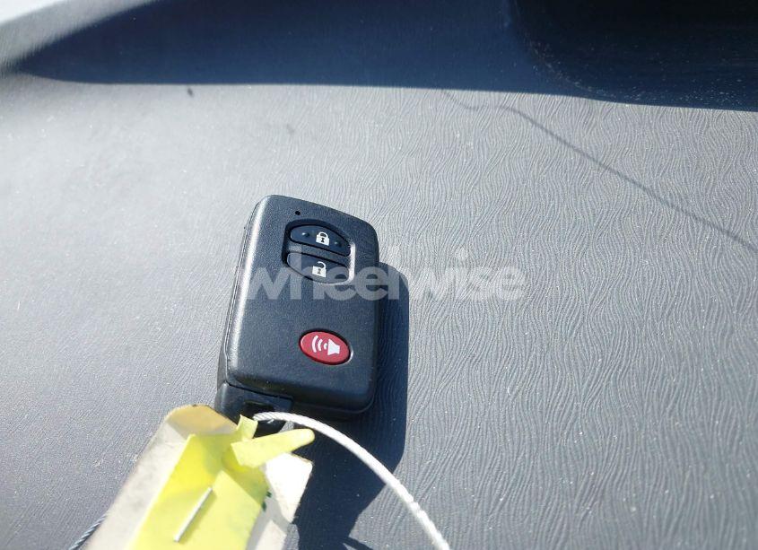 Photo 11 of 2007 Toyota Prius (VIN JTDKB20U077668819)