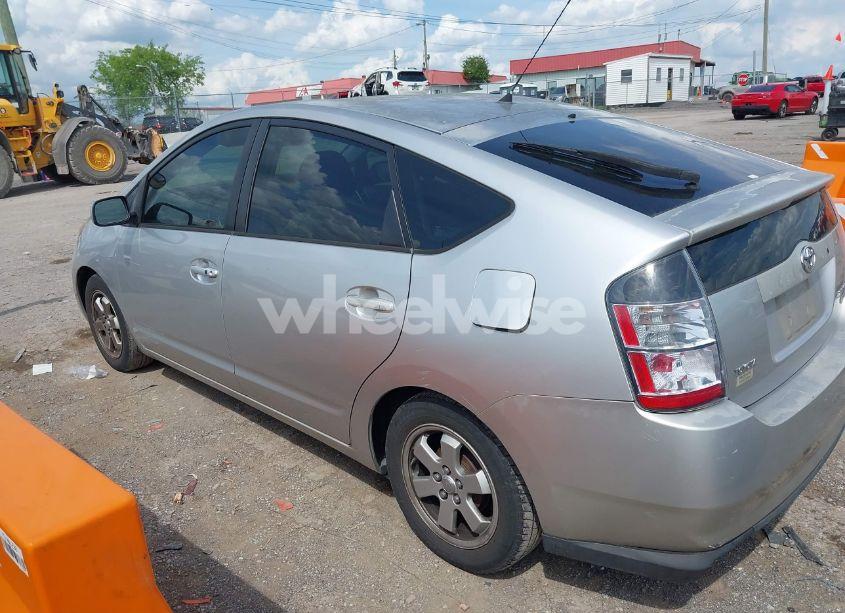 Photo 3 of 2004 Toyota Prius (VIN JTDKB20U140043642)