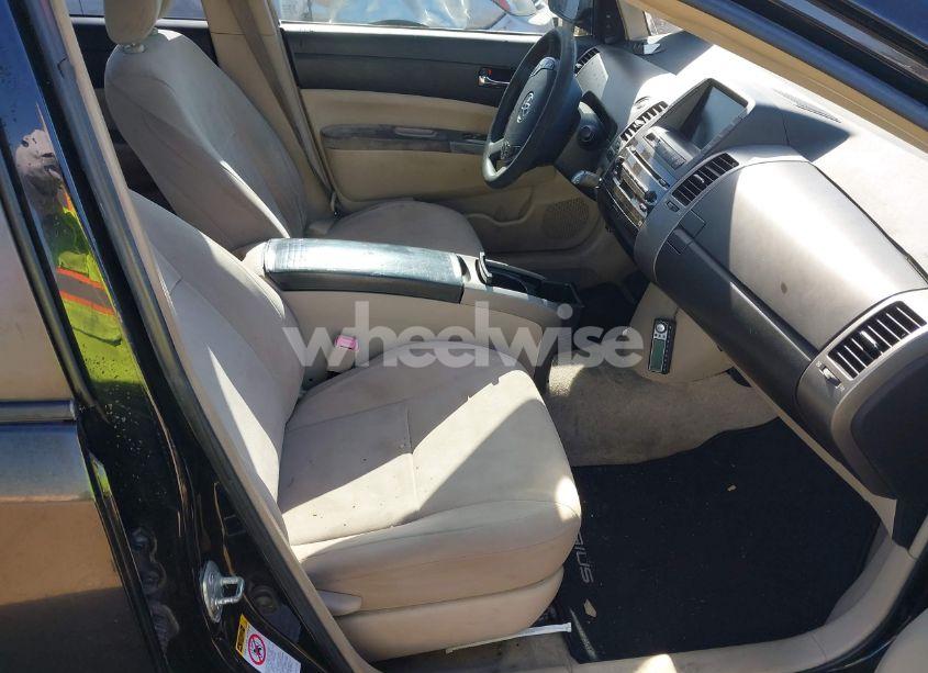 Photo 5 of 2004 Toyota Prius (VIN JTDKB20U140052437)