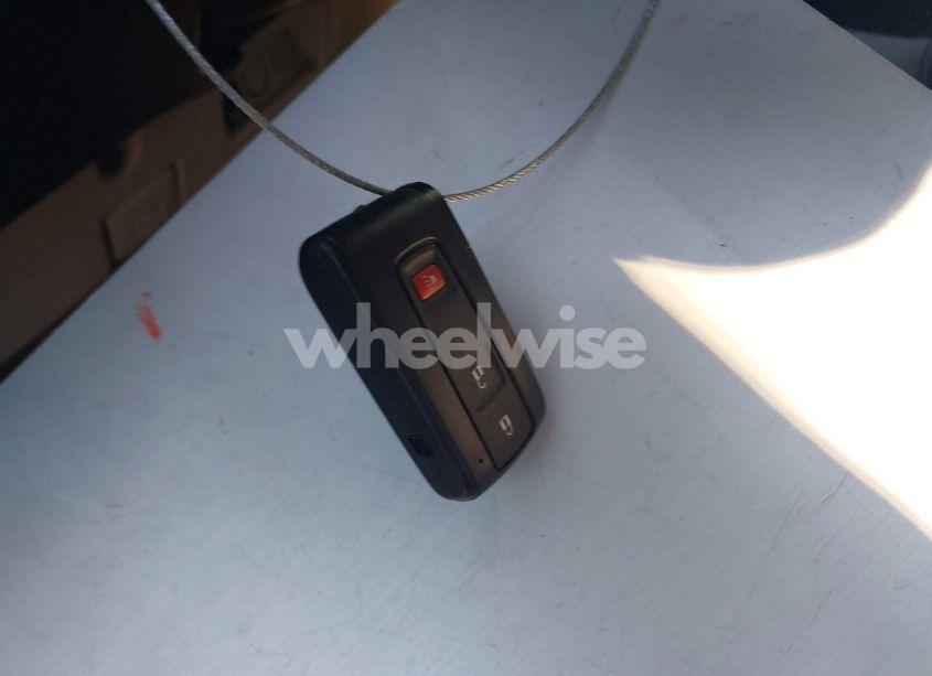 Photo 11 of 2005 Toyota Prius (VIN JTDKB20U153022161)