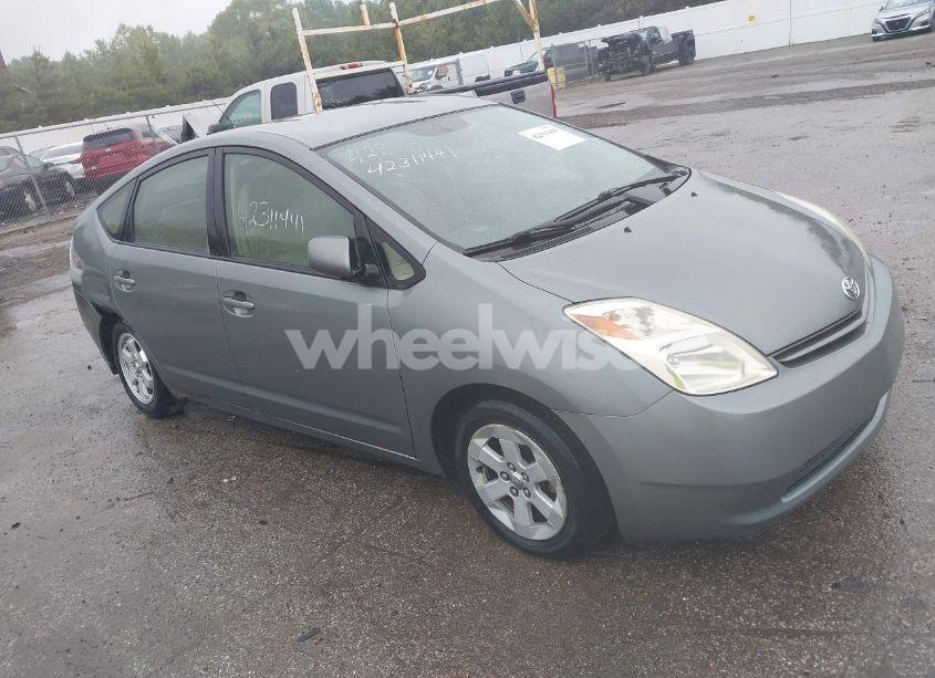 2005 Toyota Prius (VIN JTDKB20U153035380) main photo