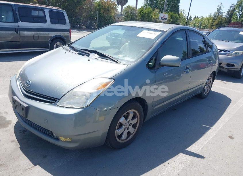 Photo 2 of 2005 Toyota Prius (VIN JTDKB20U153046055)