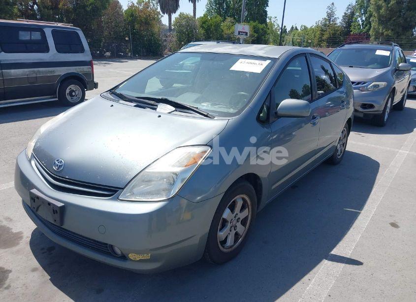 Photo 6 of 2005 Toyota Prius (VIN JTDKB20U153046055)