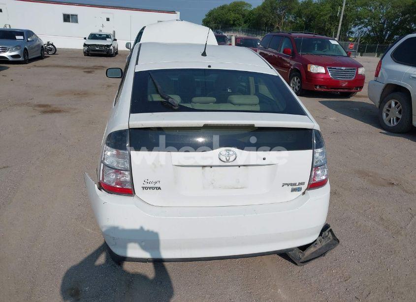 Photo 12 of 2005 Toyota Prius (VIN JTDKB20U153077161)