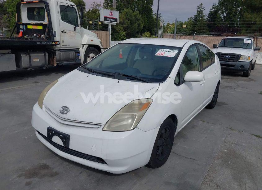 Photo 6 of 2005 Toyota Prius (VIN JTDKB20U153087012)