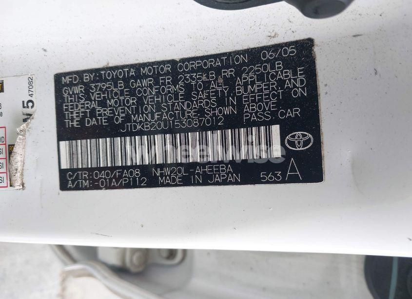 Photo 9 of 2005 Toyota Prius (VIN JTDKB20U153087012)
