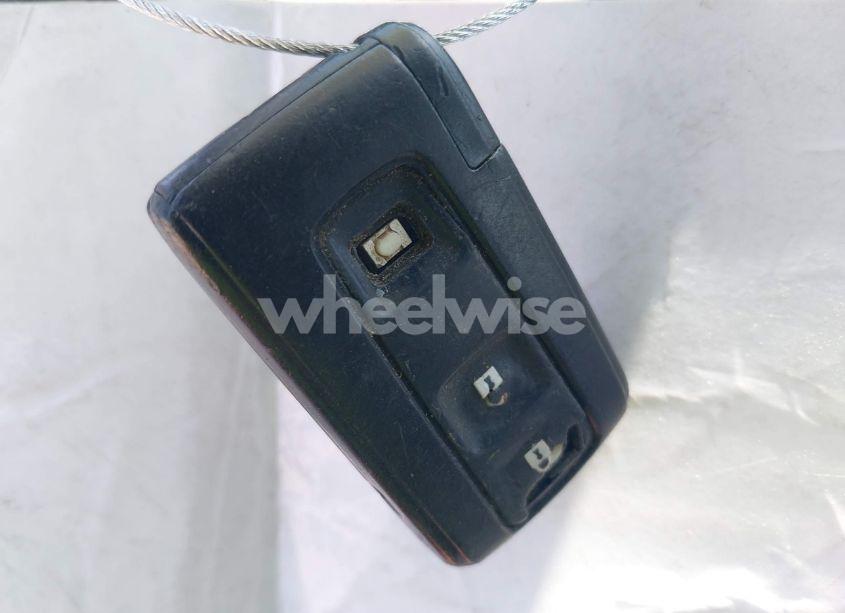 Photo 11 of 2005 Toyota Prius (VIN JTDKB20U153088662)