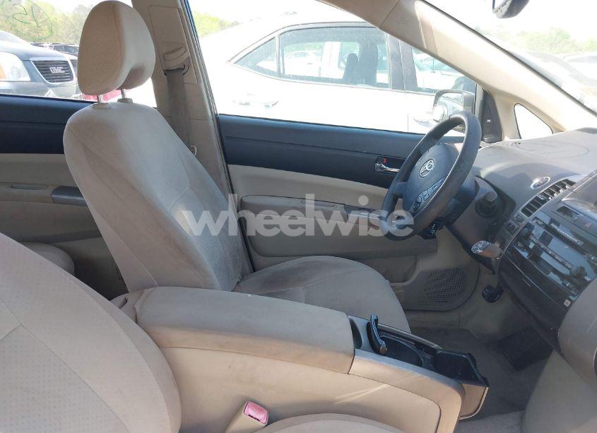 Photo 5 of 2005 Toyota Prius (VIN JTDKB20U153098429)