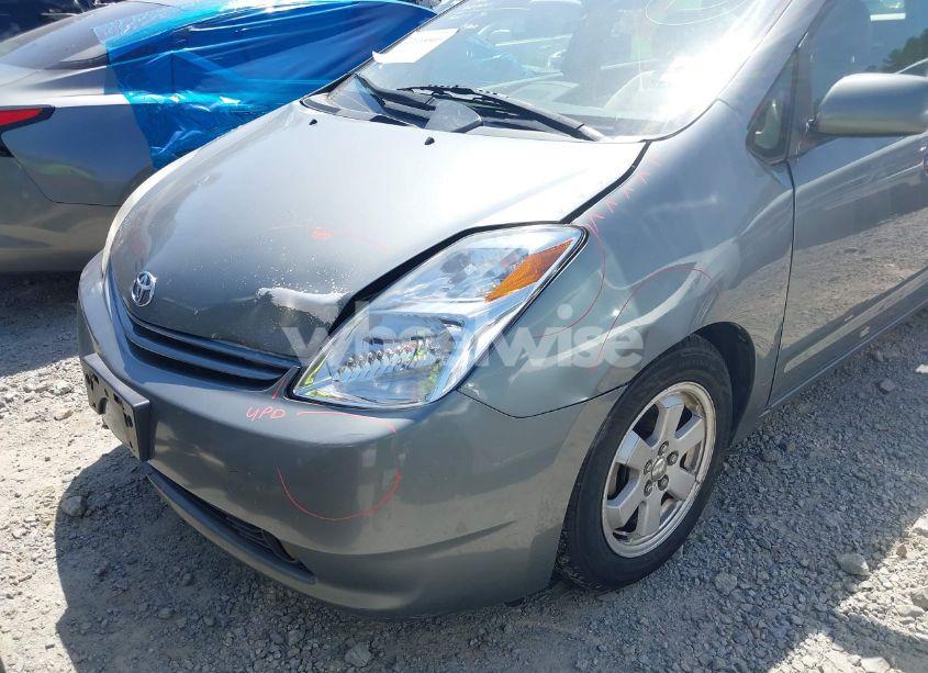 Photo 6 of 2005 Toyota Prius (VIN JTDKB20U153098429)
