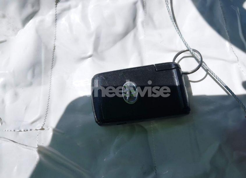 Photo 11 of 2007 Toyota Prius (VIN JTDKB20U173229667)