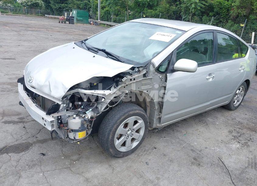 Photo 2 of 2004 Toyota Prius (VIN JTDKB20U240066279)