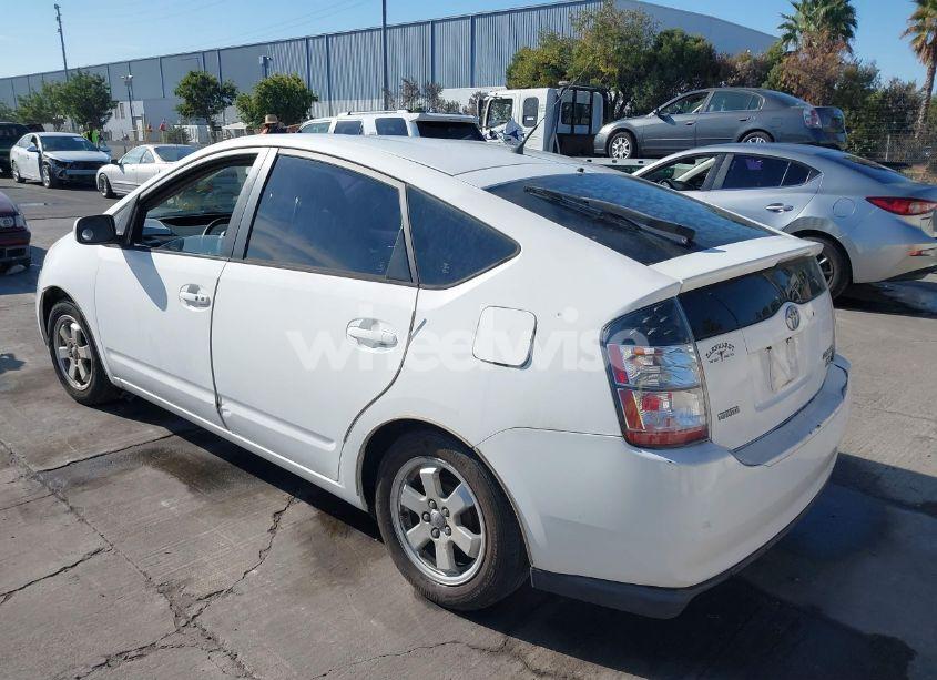 Photo 3 of 2004 Toyota Prius (VIN JTDKB20U240068565)