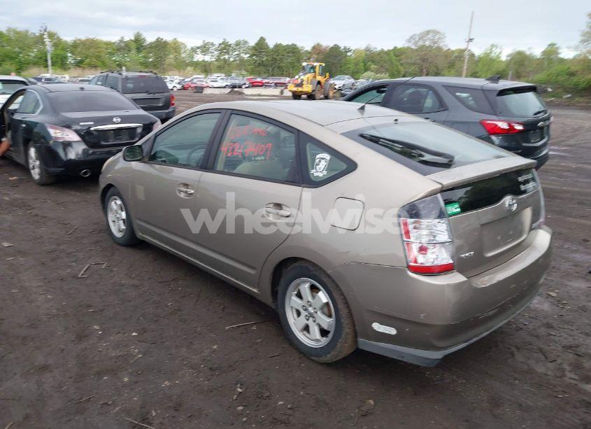Photo 3 of 2004 Toyota Prius (VIN JTDKB20U240111589)