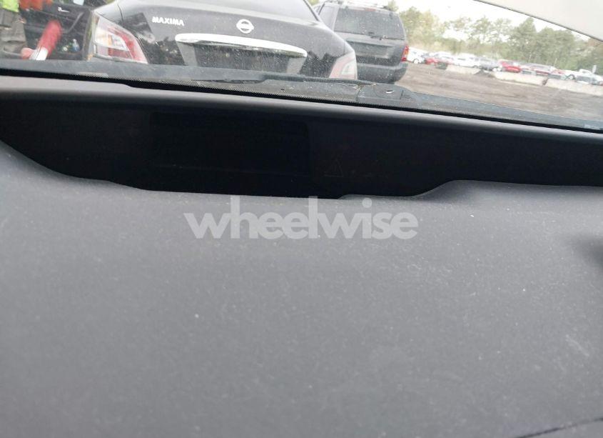 Photo 7 of 2004 Toyota Prius (VIN JTDKB20U240111589)