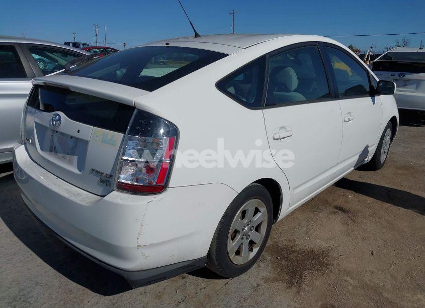 Photo 4 of 2005 Toyota Prius (VIN JTDKB20U253012920)
