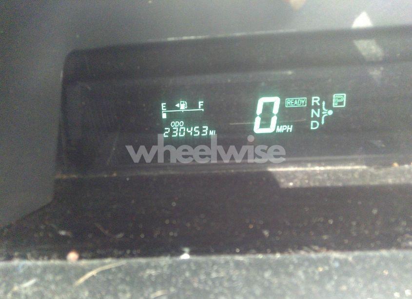 Photo 7 of 2005 Toyota Prius (VIN JTDKB20U253046808)