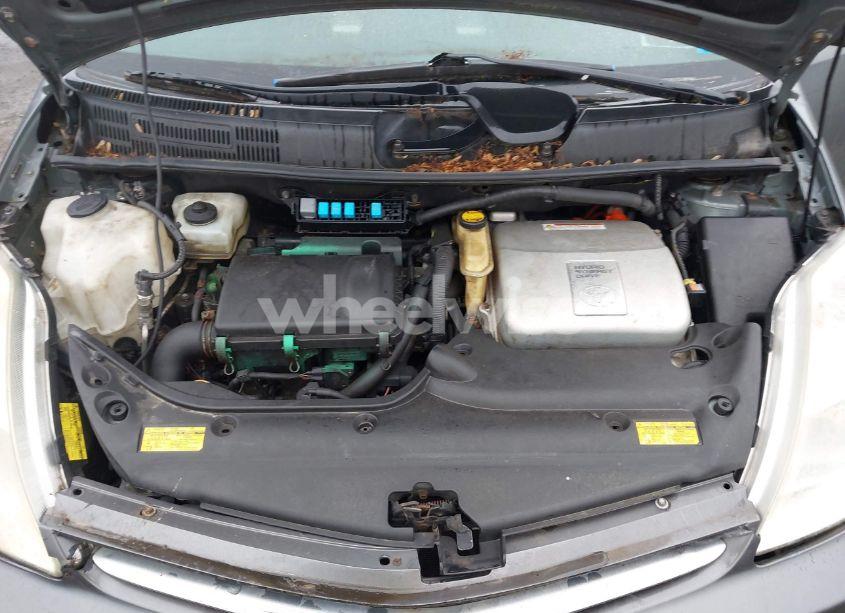 Photo 10 of 2005 Toyota Prius (VIN JTDKB20U253090257)