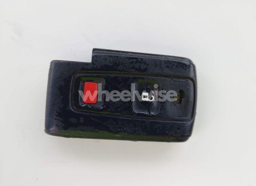 Photo 11 of 2005 Toyota Prius (VIN JTDKB20U253090257)