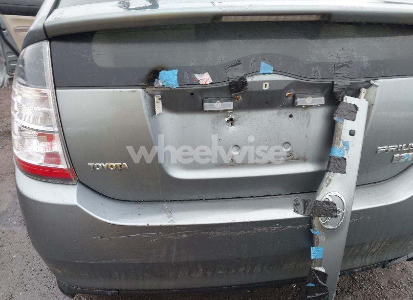 Photo 13 of 2005 Toyota Prius (VIN JTDKB20U253090257)
