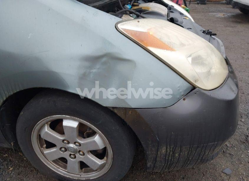 Photo 6 of 2005 Toyota Prius (VIN JTDKB20U253090257)