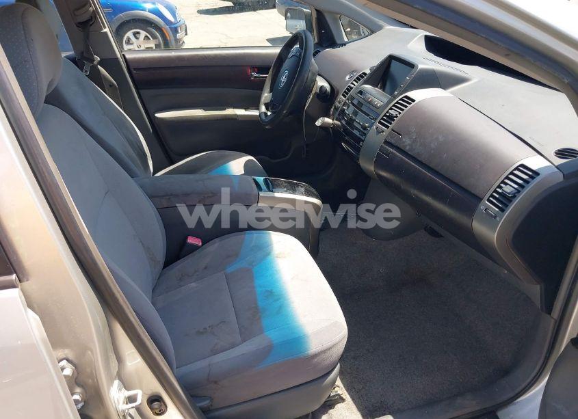 Photo 5 of 2005 Toyota Prius (VIN JTDKB20U257034814)