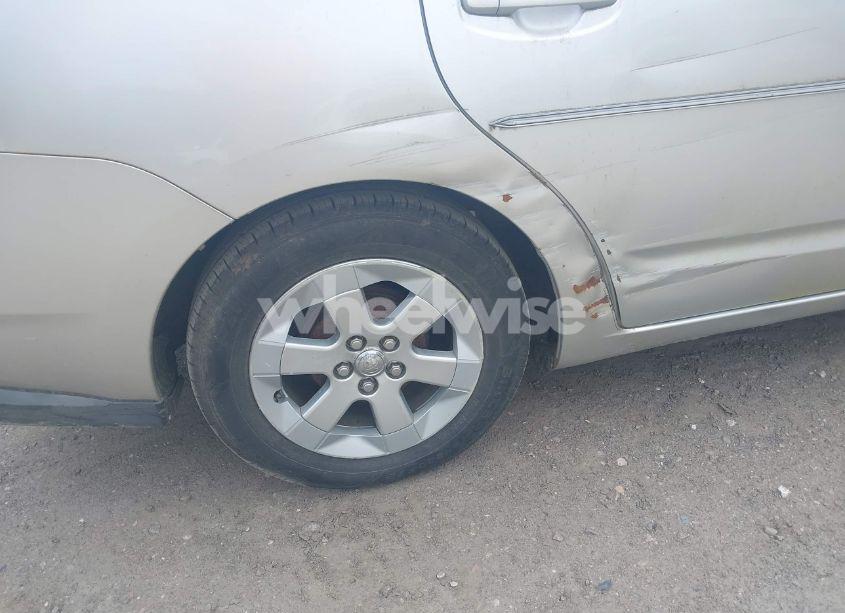 Photo 6 of 2005 Toyota Prius (VIN JTDKB20U257051452)