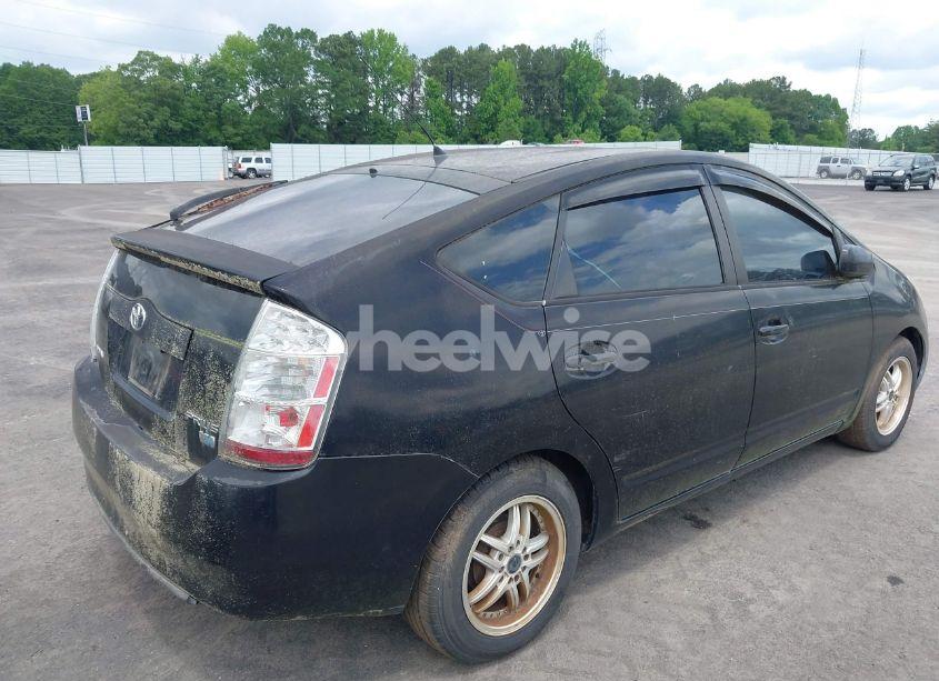 Photo 4 of 2004 Toyota Prius (VIN JTDKB20U340020721)
