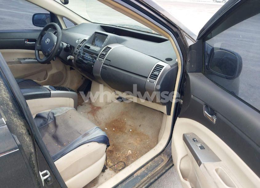 Photo 5 of 2004 Toyota Prius (VIN JTDKB20U340020721)