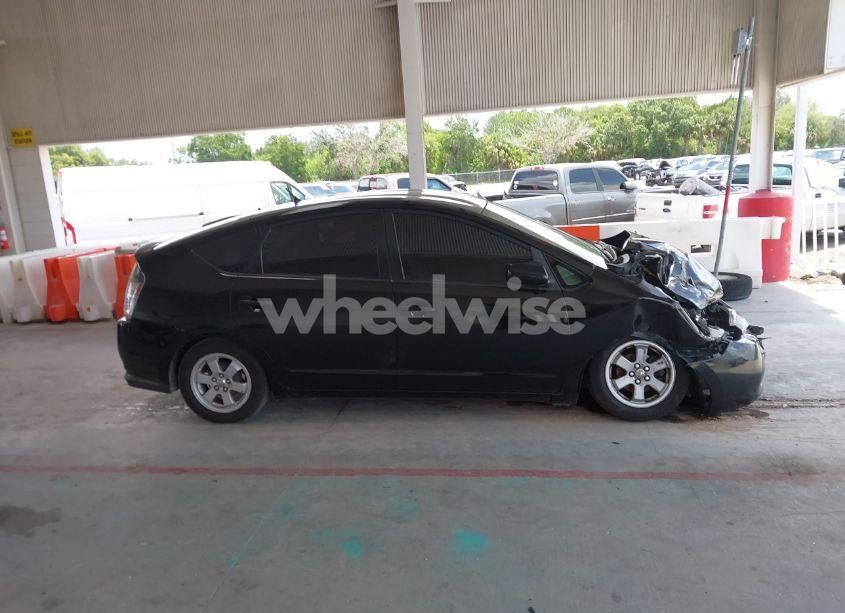 Photo 13 of 2005 Toyota Prius (VIN JTDKB20U353092986)