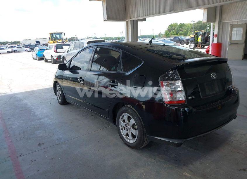 Photo 3 of 2005 Toyota Prius (VIN JTDKB20U353092986)
