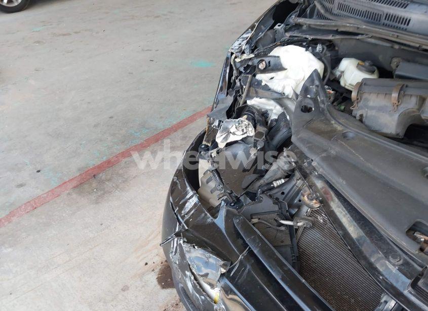 Photo 6 of 2005 Toyota Prius (VIN JTDKB20U353092986)