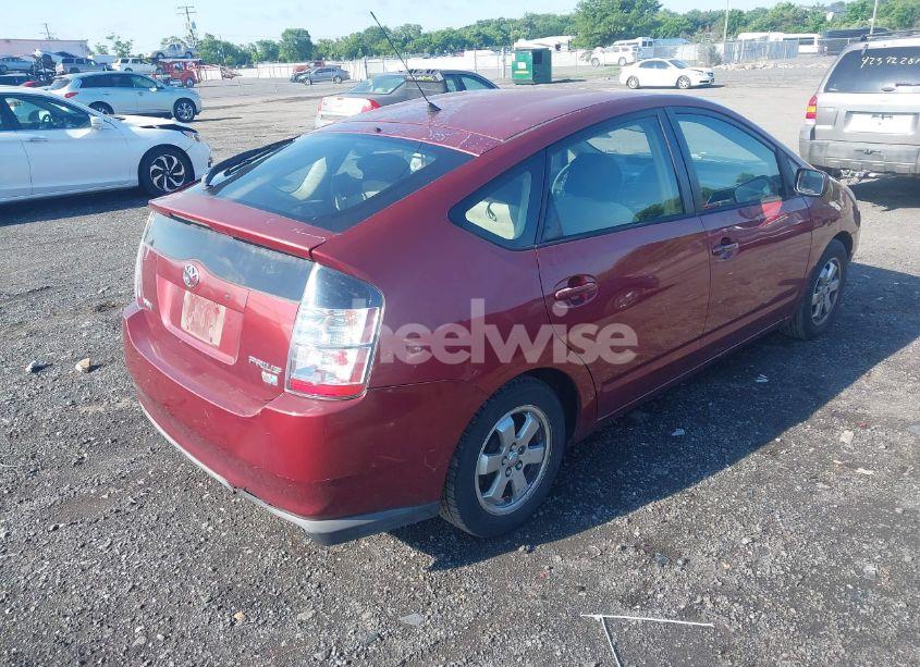 Photo 4 of 2005 Toyota Prius (VIN JTDKB20U357051637)