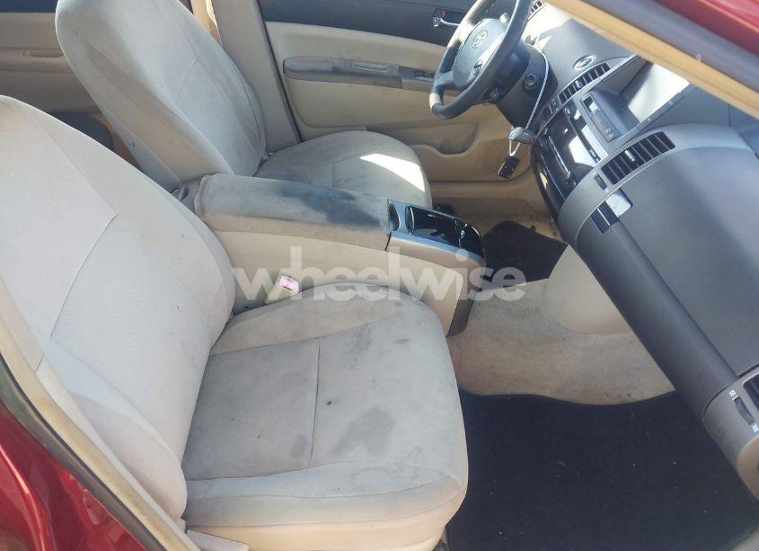 Photo 5 of 2005 Toyota Prius (VIN JTDKB20U357051637)