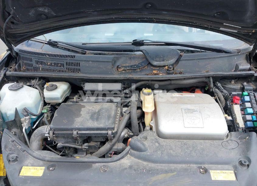 Photo 10 of 2004 Toyota Prius (VIN JTDKB20U440013681)