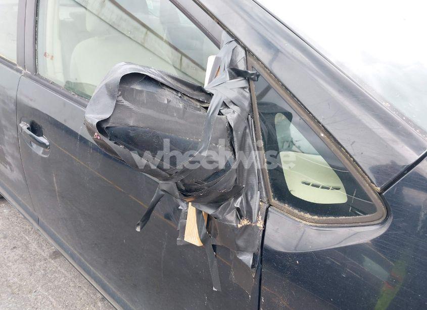 Photo 12 of 2004 Toyota Prius (VIN JTDKB20U440013681)