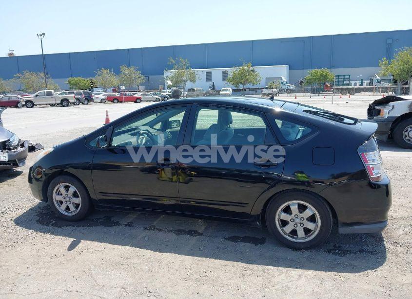 Photo 14 of 2004 Toyota Prius (VIN JTDKB20U440038841)