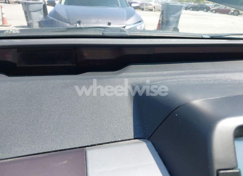 Photo 15 of 2004 Toyota Prius (VIN JTDKB20U440038841)