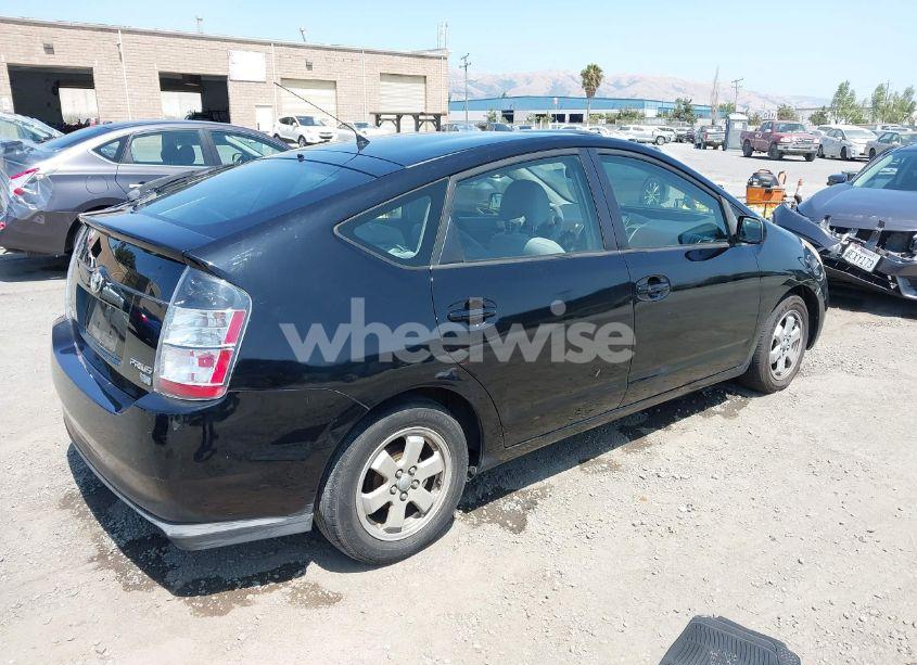 Photo 4 of 2004 Toyota Prius (VIN JTDKB20U440038841)