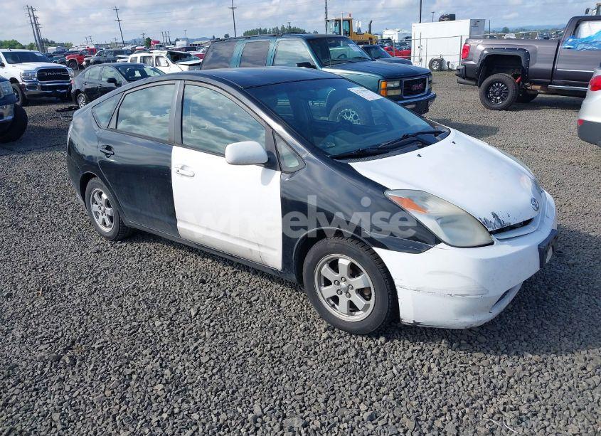 2005 Toyota Prius (VIN JTDKB20U450126080) main photo