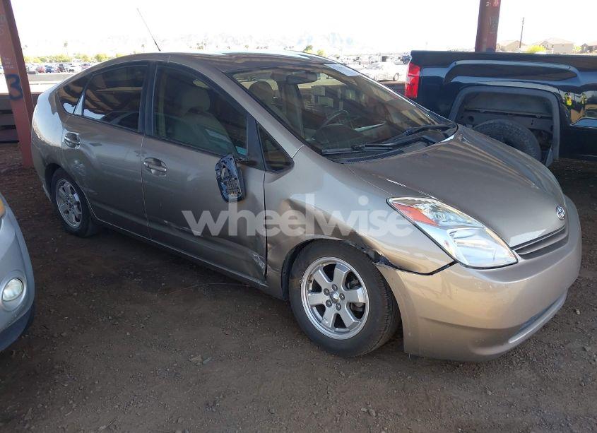 2005 Toyota Prius (VIN JTDKB20U453003698) main photo
