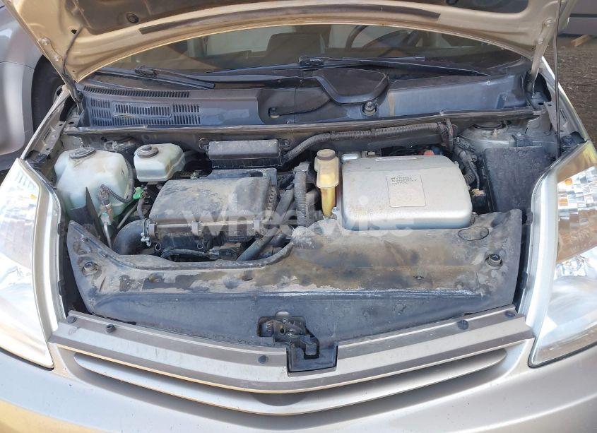 Photo 10 of 2005 Toyota Prius (VIN JTDKB20U453003698)