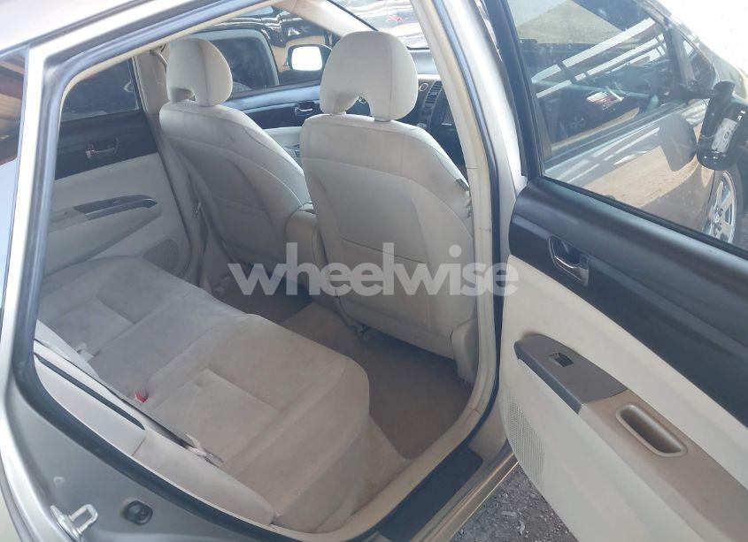 Photo 8 of 2005 Toyota Prius (VIN JTDKB20U453003698)