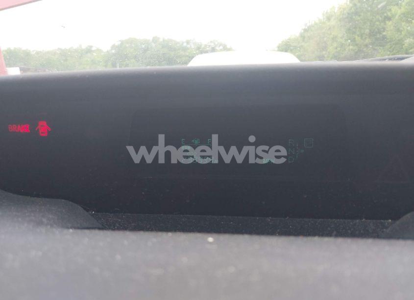 Photo 7 of 2005 Toyota Prius (VIN JTDKB20U453005922)